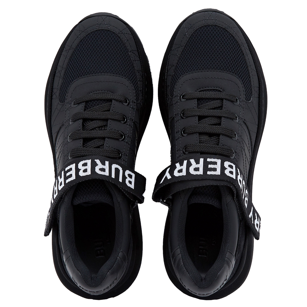 버버리(BURBERRY) 로고 남자 스니커즈 RONNIE ZIG M LOW 8010864