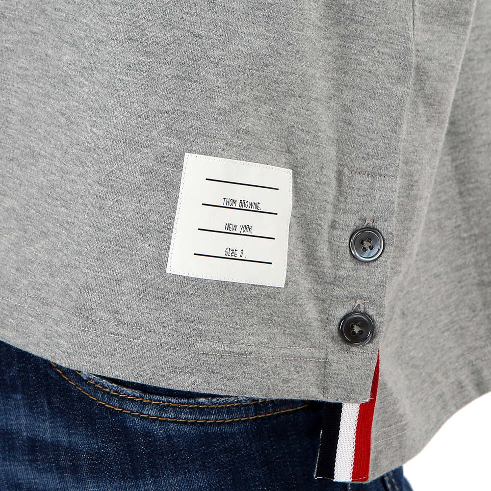 톰브라운(THOM BROWNE) 오버사이즈 포켓 남자 반팔티셔츠 MJS099A 01454 055