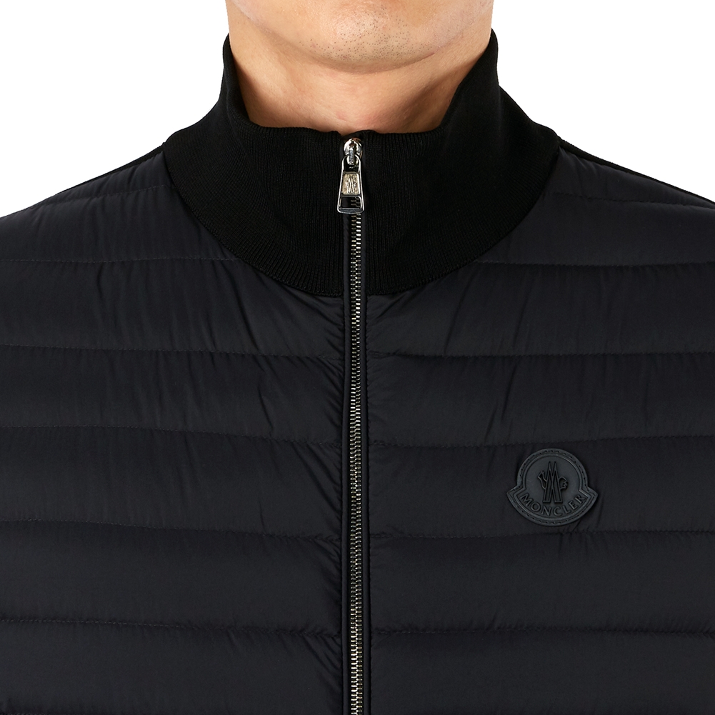 몽클레어(MONCLER) 로고 남자 패딩 조끼 9407400 91116 999