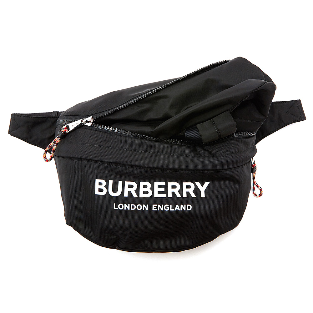 버버리(BURBERRY) 로고 컨버터블 공용 백팩/범백 CNVRTBL BCKPCK 8013519