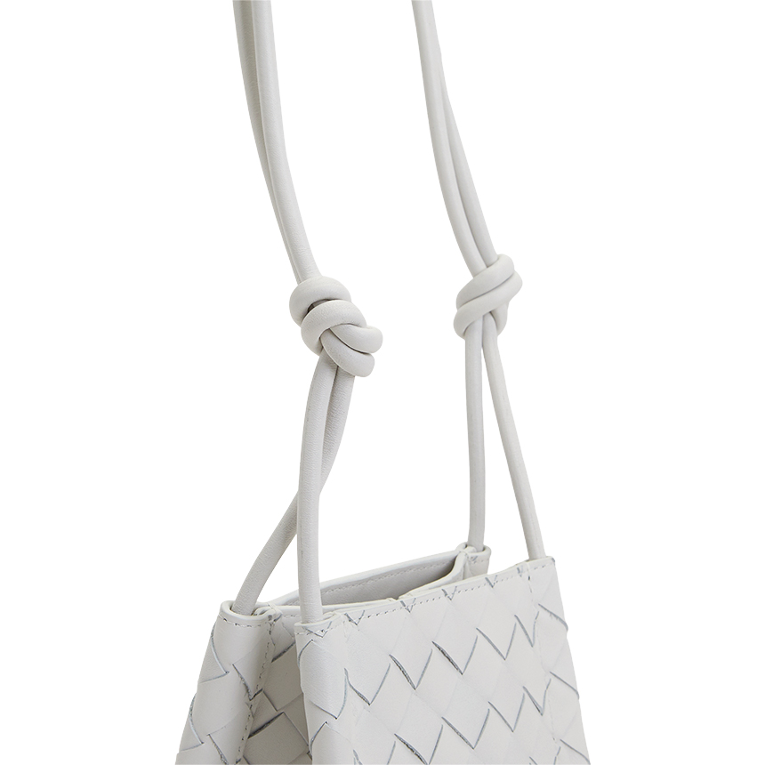 보테가베네타(BOTTEGA VENETA) 초크 인트레치아토 미니 놋 여자 숄더백 639293 VCRA2 9143