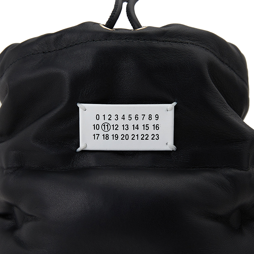 메종마르지엘라(MAISON MARGIELA) 글램 슬램 버킷 여자 체인 숄더백 S56WG0111 PR818 T8013