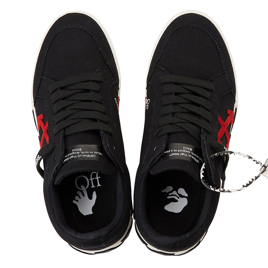 오프화이트(OFF WHITE) 벌크 남자 스니커즈 OMIA085E 20FAB001 1025