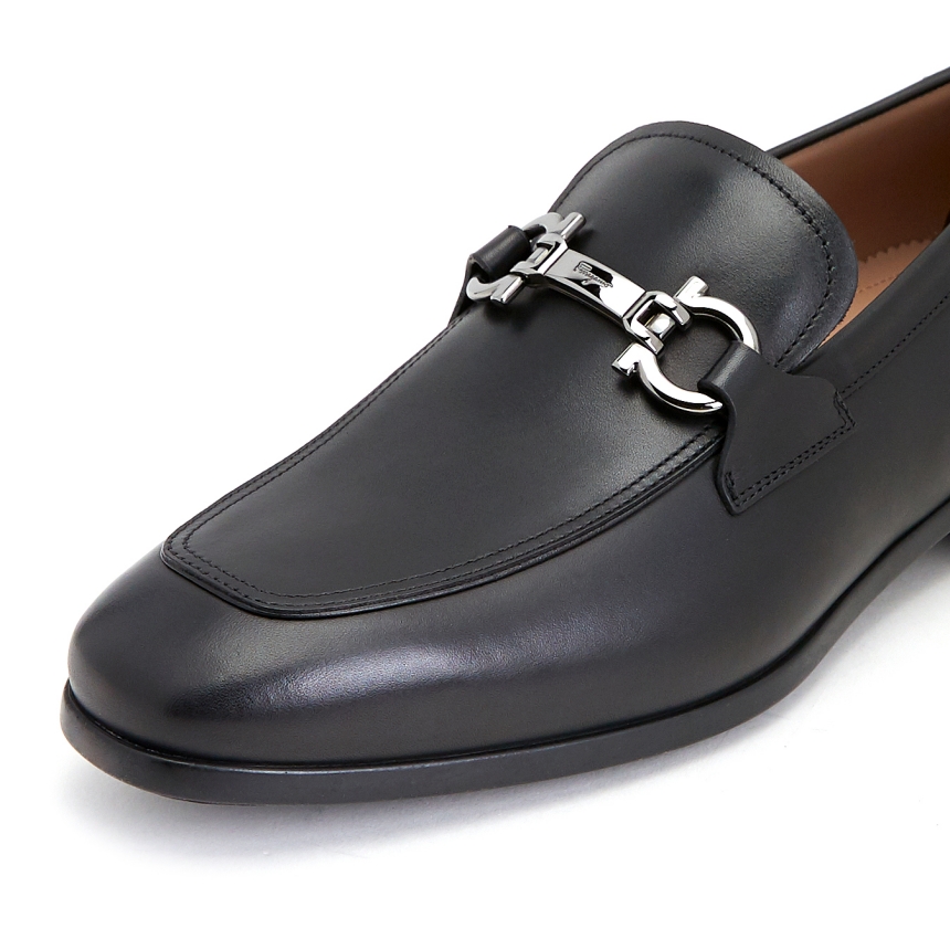 페라가모(FERRAGAMO) 간치니 남자 로퍼 REE NERO 0735236