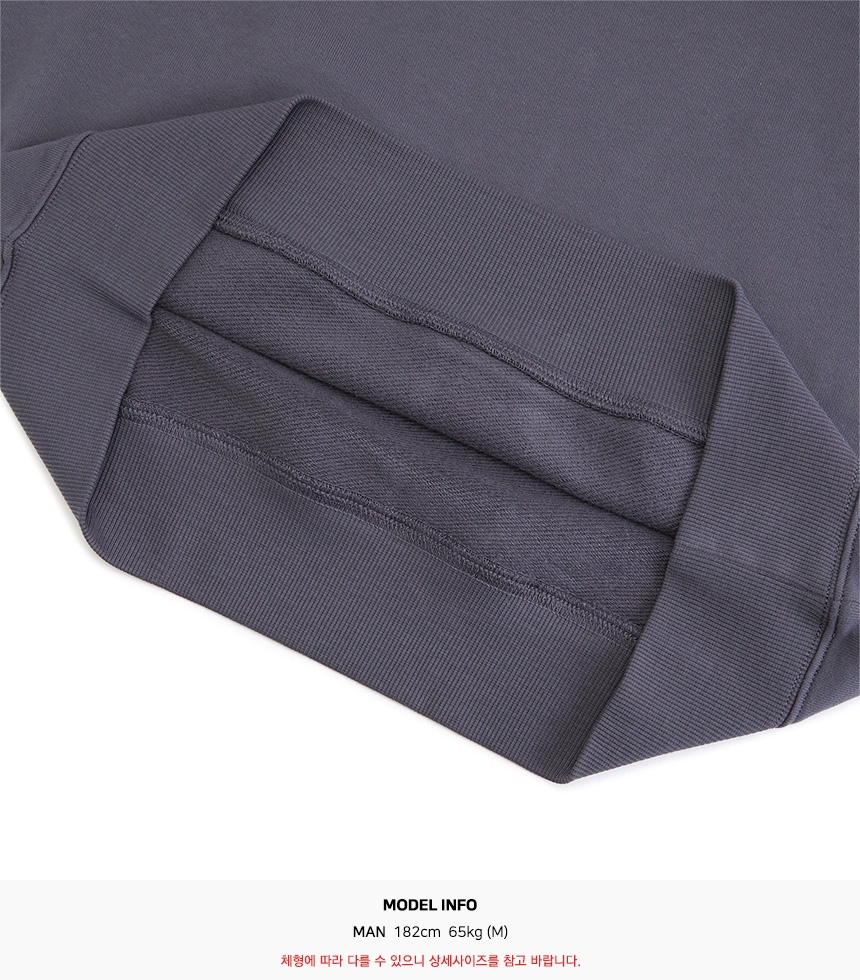 씨피컴퍼니(CP COMPANY) 렌즈 남자 긴팔 기모 맨투맨 티셔츠 레귤러핏 09CMSS039A 005086W 884