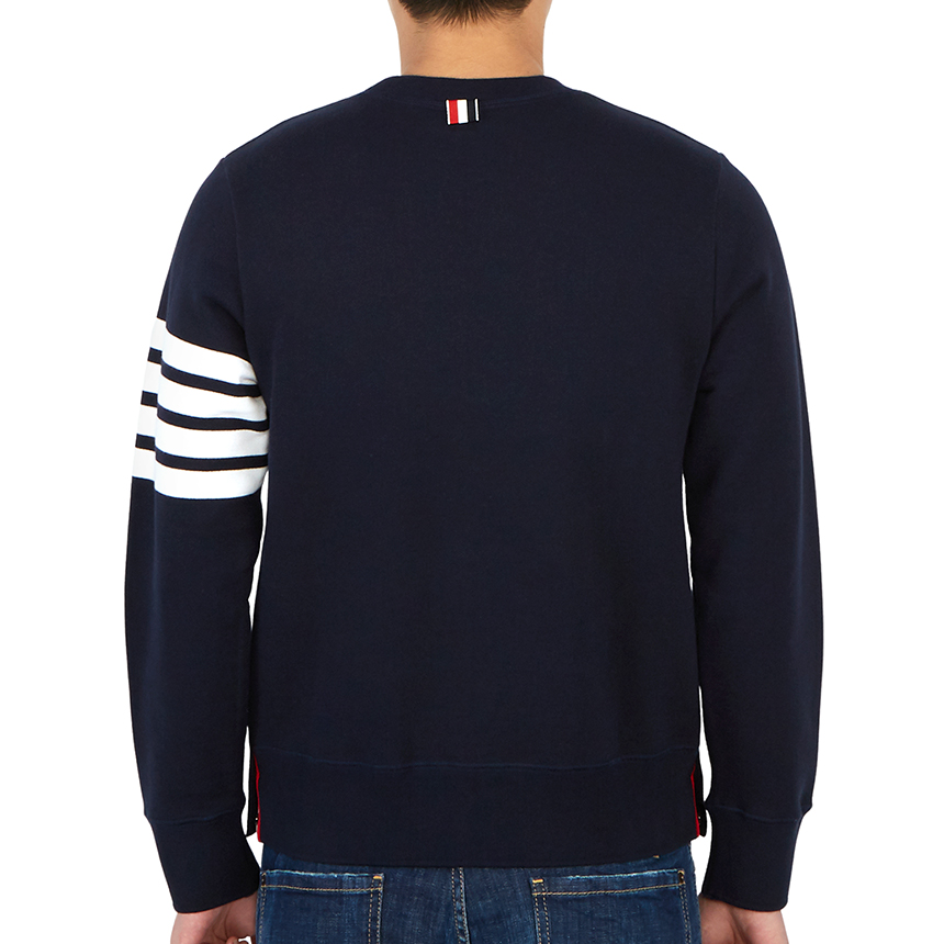 톰브라운(THOM BROWNE) 스크래치 남성 맨투맨 MJT021H 00535 461 SS_MJT021H 00535 461_096