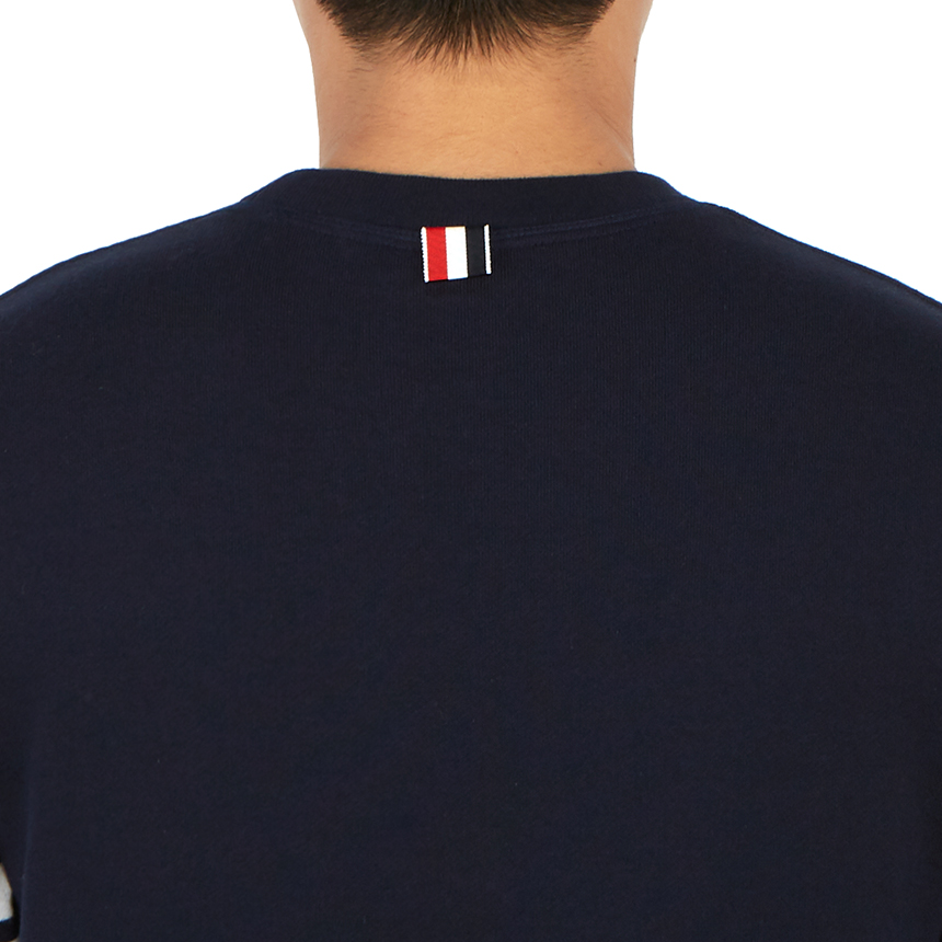 톰브라운(THOM BROWNE) 스크래치 남성 맨투맨 MJT021H 00535 461 SS_MJT021H 00535 461_096