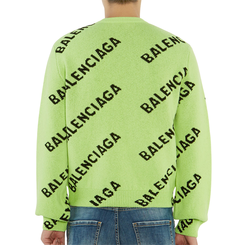 발렌시아가(BALENCIAGA) 올오버 로고 남자 울 니트 621019 T1567 3532
