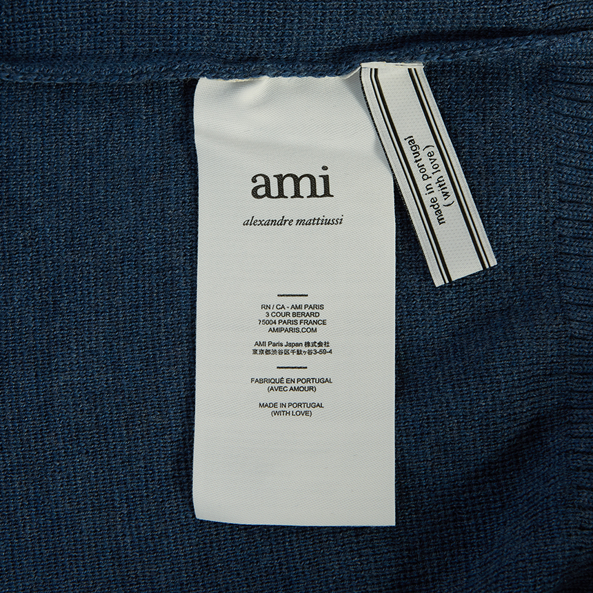 아미(AMI) 하트 로고 남자 울 가디건 A20HK305 001 436