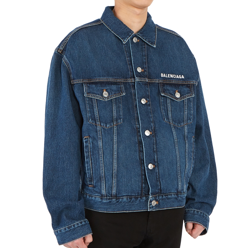 발렌시아가(BALENCIAGA) 로고 남자 데님 자켓 643804 TDW14 6020