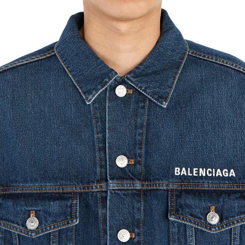 발렌시아가(BALENCIAGA) 로고 남자 데님 자켓 643804 TDW14 6020