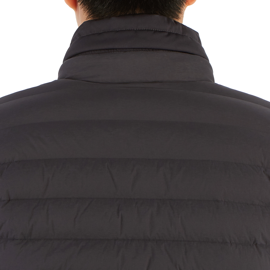 스톤아일랜드(STONE ISLAND) 와펜 챔버스 남자 패딩 점퍼 731541025 V0065