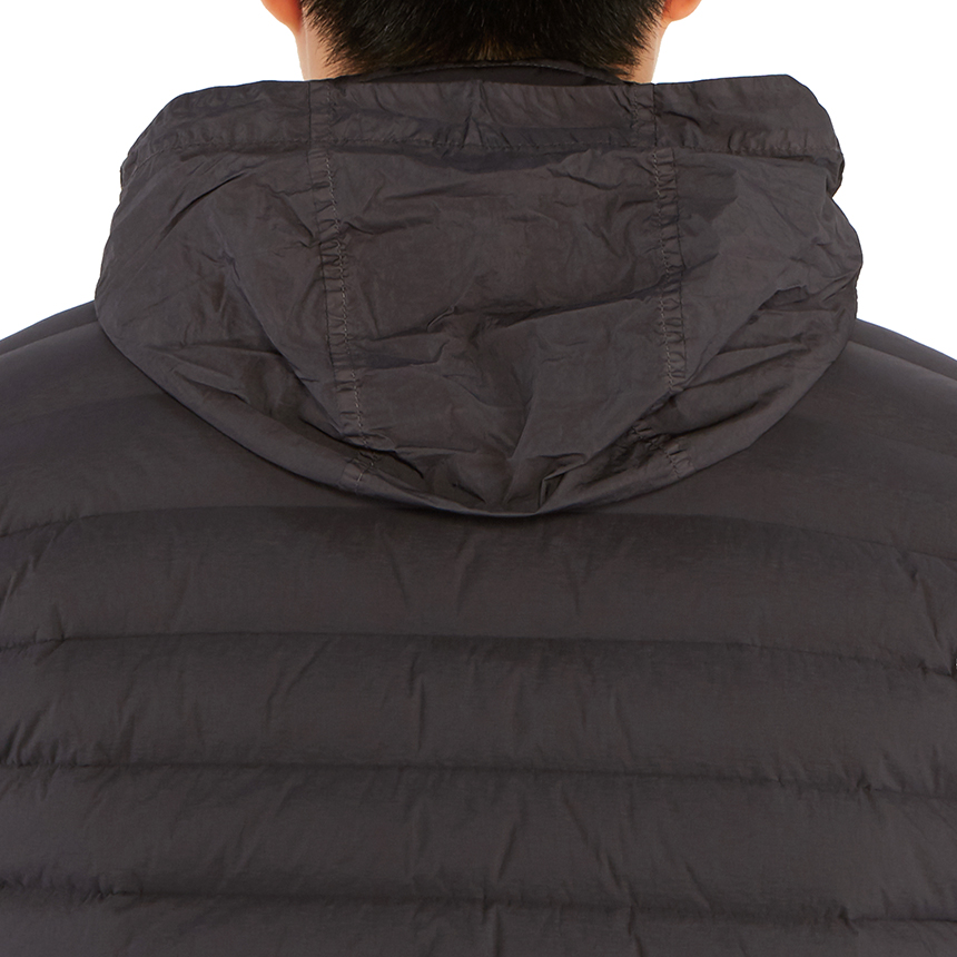 스톤아일랜드(STONE ISLAND) 와펜 챔버스 남자 패딩 점퍼 731541025 V0065