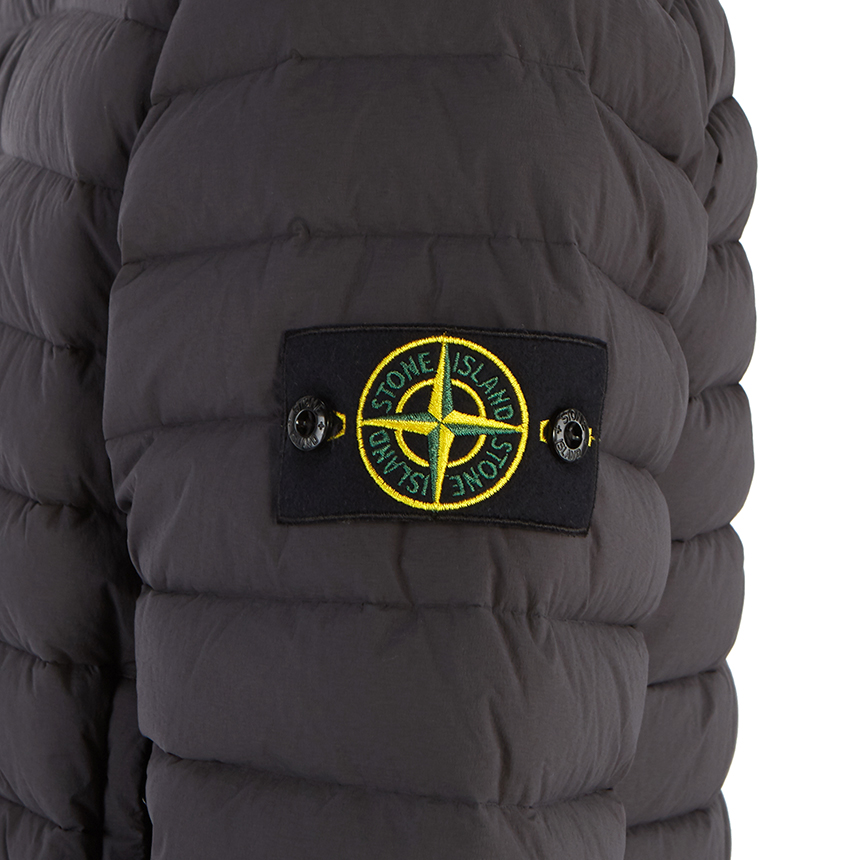 스톤아일랜드(STONE ISLAND) 와펜 챔버스 남자 패딩 점퍼 731541025 V0065