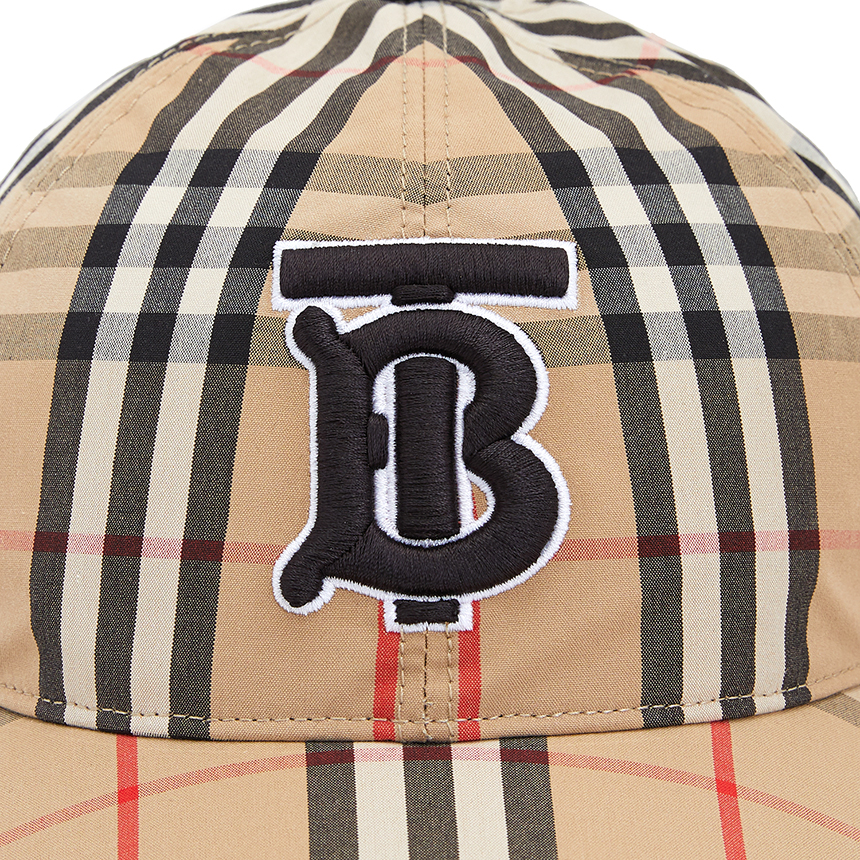 버버리(BURBERRY) 모노그램 빈티지 체크 공용 볼캡 모자 TB CHK BASEBALL CAP 8027502