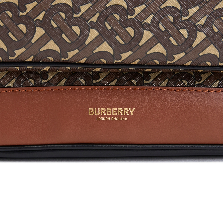 버버리(BURBERRY) 모노그램 공용 백팩 ROCCO 8022543
