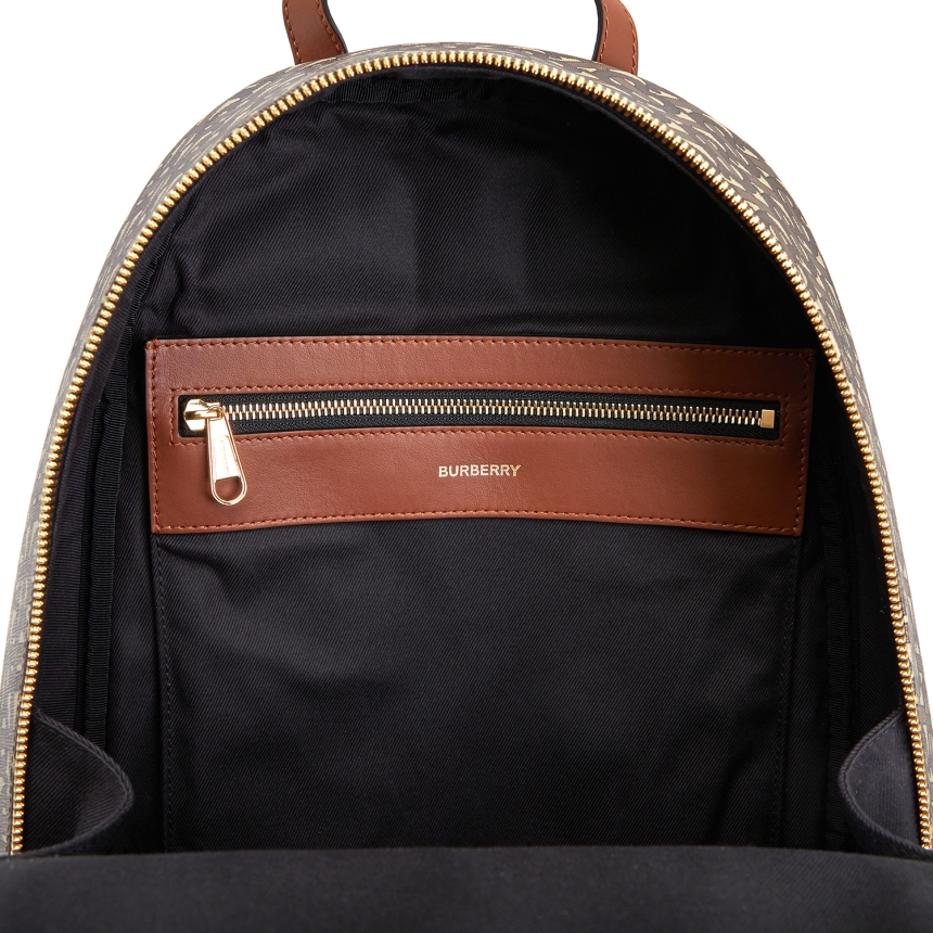 버버리(BURBERRY) 모노그램 공용 백팩 ROCCO 8022543