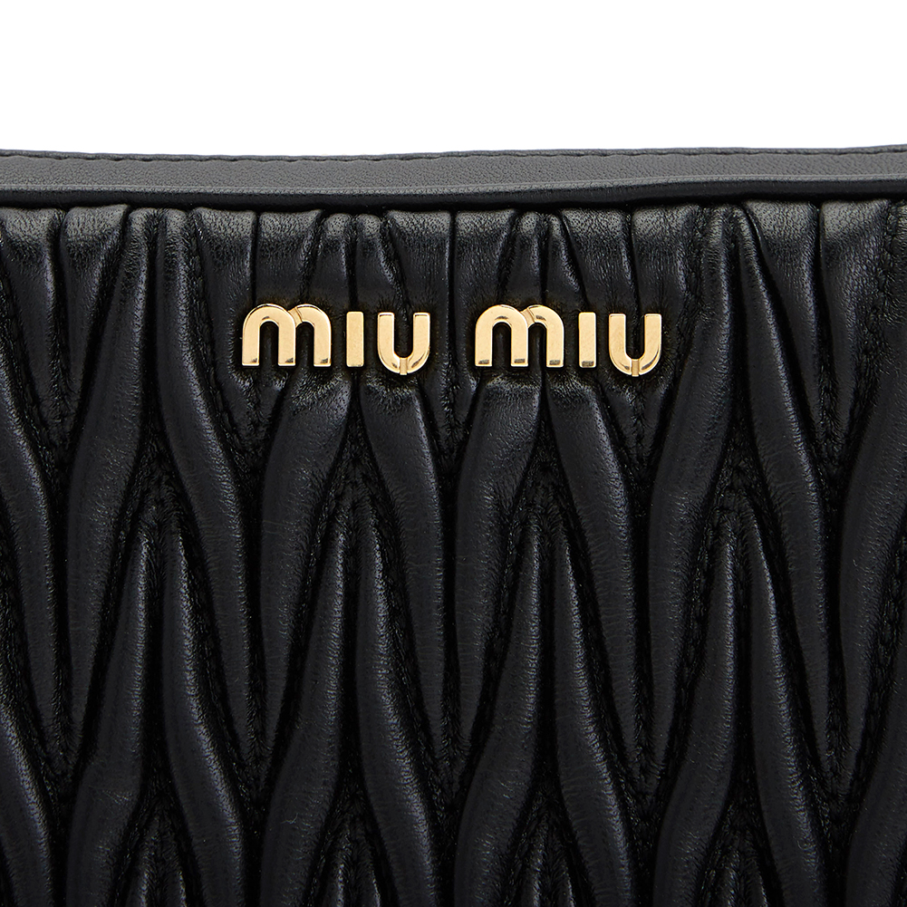 미우미우(MIUMIU) 마테라쎄 여자 숄더백 5BH539 N88 F0002 YOM