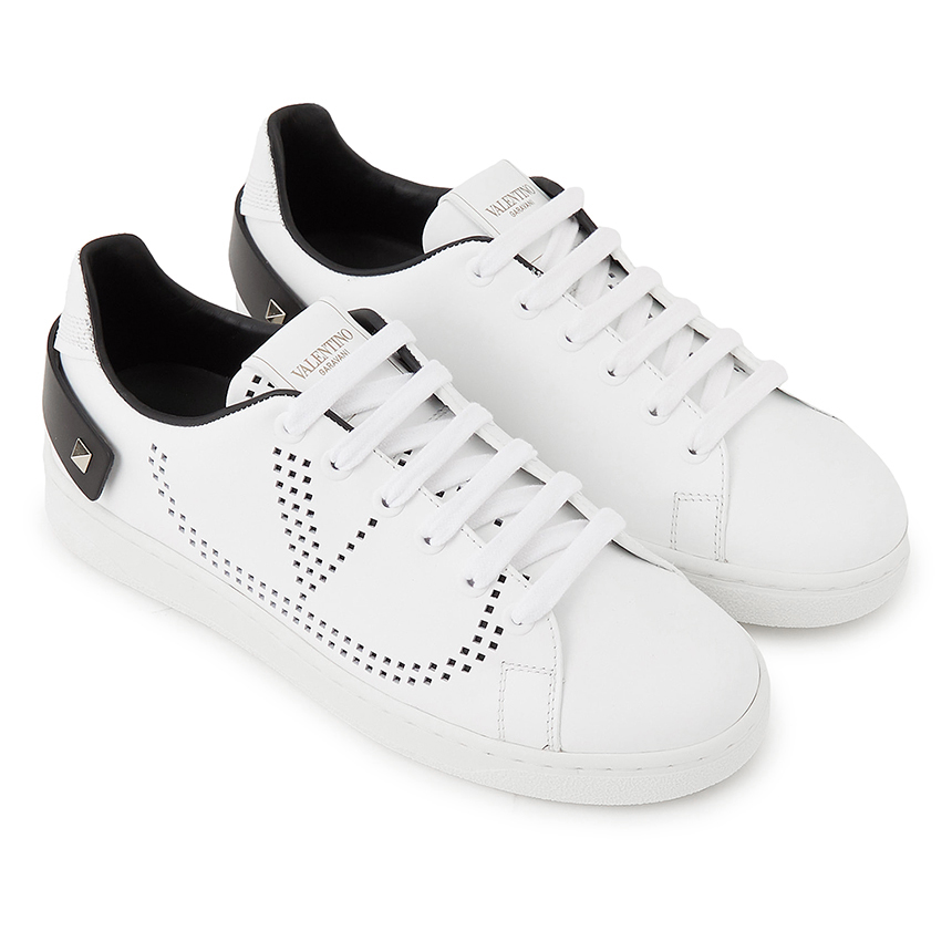 발렌티노(VALENTINO) 백넷 여자 스니커즈 TW0S0M20DYH A01