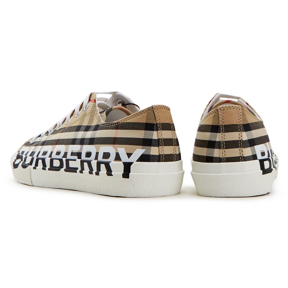 버버리(BURBERRY) 빈티지 체크 로고남자 스니커즈 LARKHALL 8024149