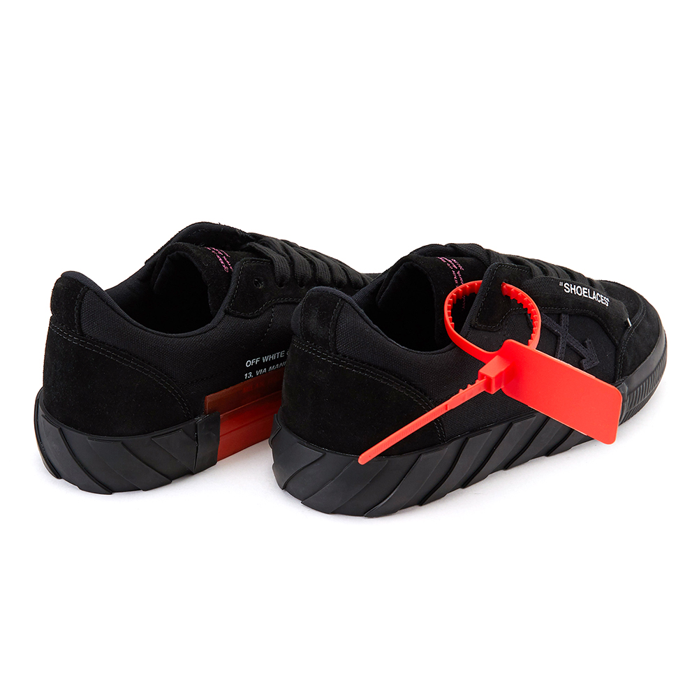 오프화이트(OFF WHITE) 벌크 남자 스니커즈 OMIA085R 20C21050 1010