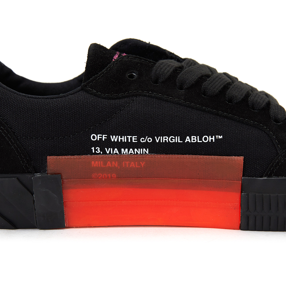 오프화이트(OFF WHITE) 벌크 남자 스니커즈 OMIA085R 20C21050 1010