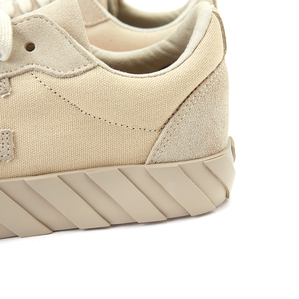 오프화이트(OFF WHITE) 벌크 남자 스니커즈 OMIA085R 20C21050 4848