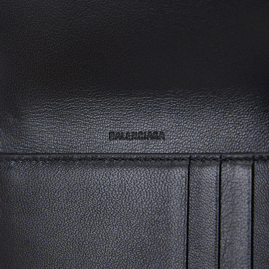발렌시아가(BALENCIAGA) 로고 캐시 공용 체인 반지갑 593807 1IZ43 1090