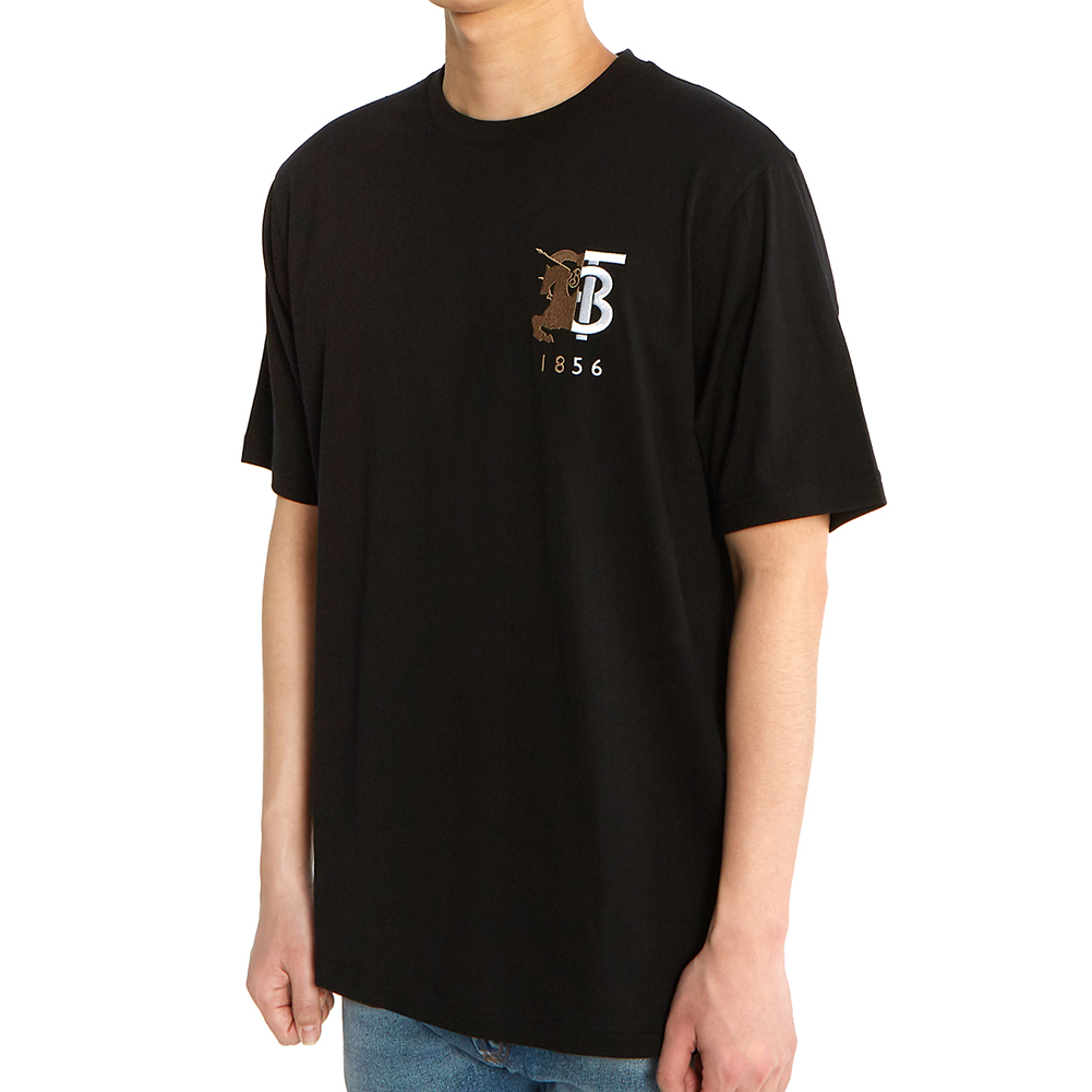 버버리(BURBERRY) 콘트라스트 로고 그래픽 남자 반팔티셔츠 HESFORD 8023785 A1189