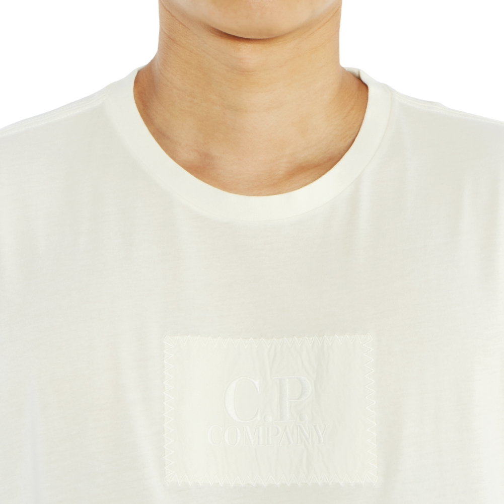 씨피컴퍼니(CP COMPANY) 로고 남자 반팔티셔츠 08CMTS141A 005100W 103