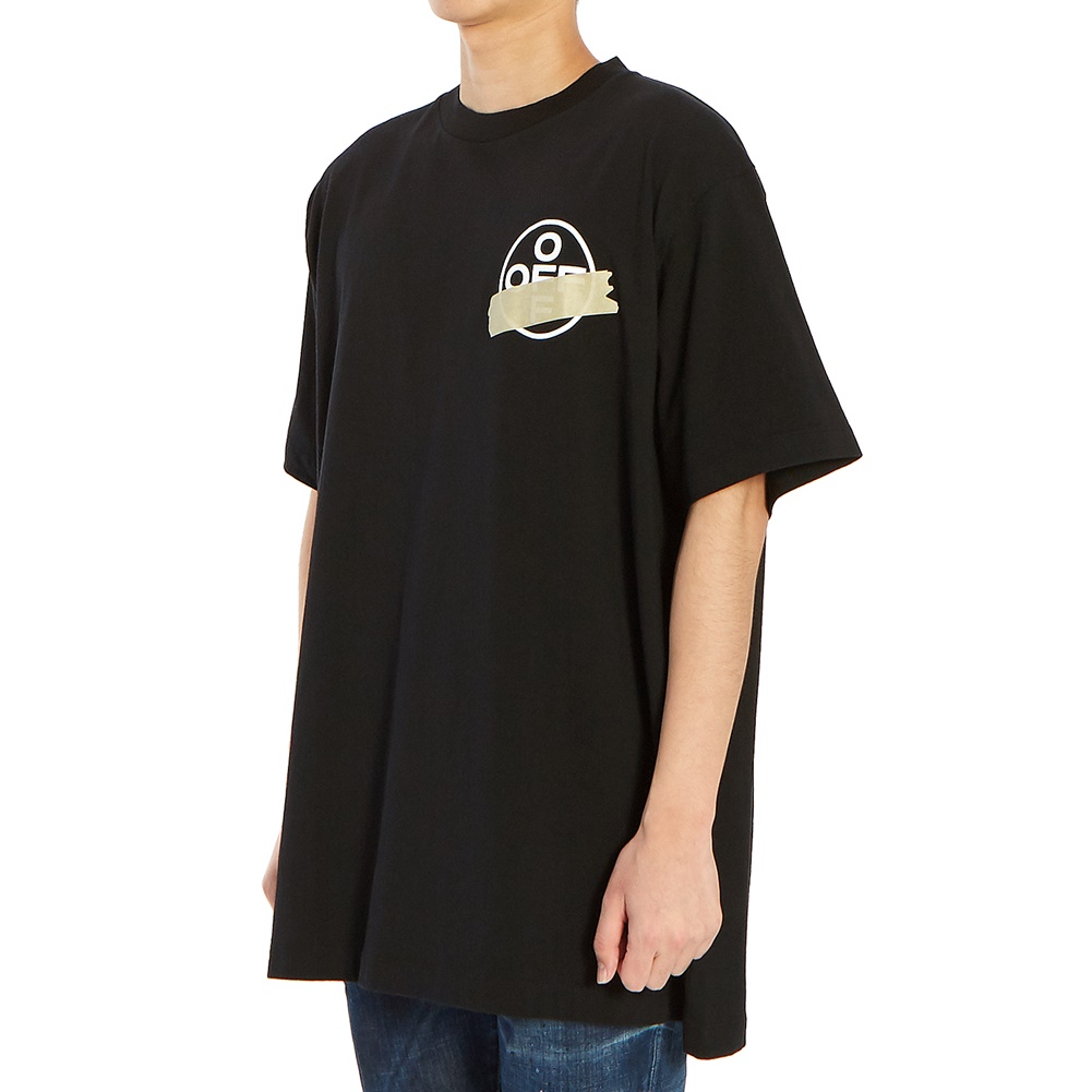 오프화이트(OFF WHITE) 테이프 애로우 오버 남자 반팔티셔츠 OMAA038R 20185002 1048