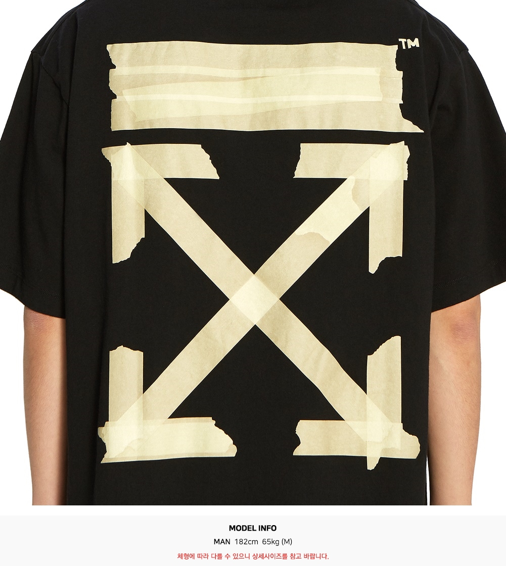 오프화이트(OFF WHITE) 테이프 애로우 오버 남자 반팔티셔츠 OMAA038R 20185002 1048