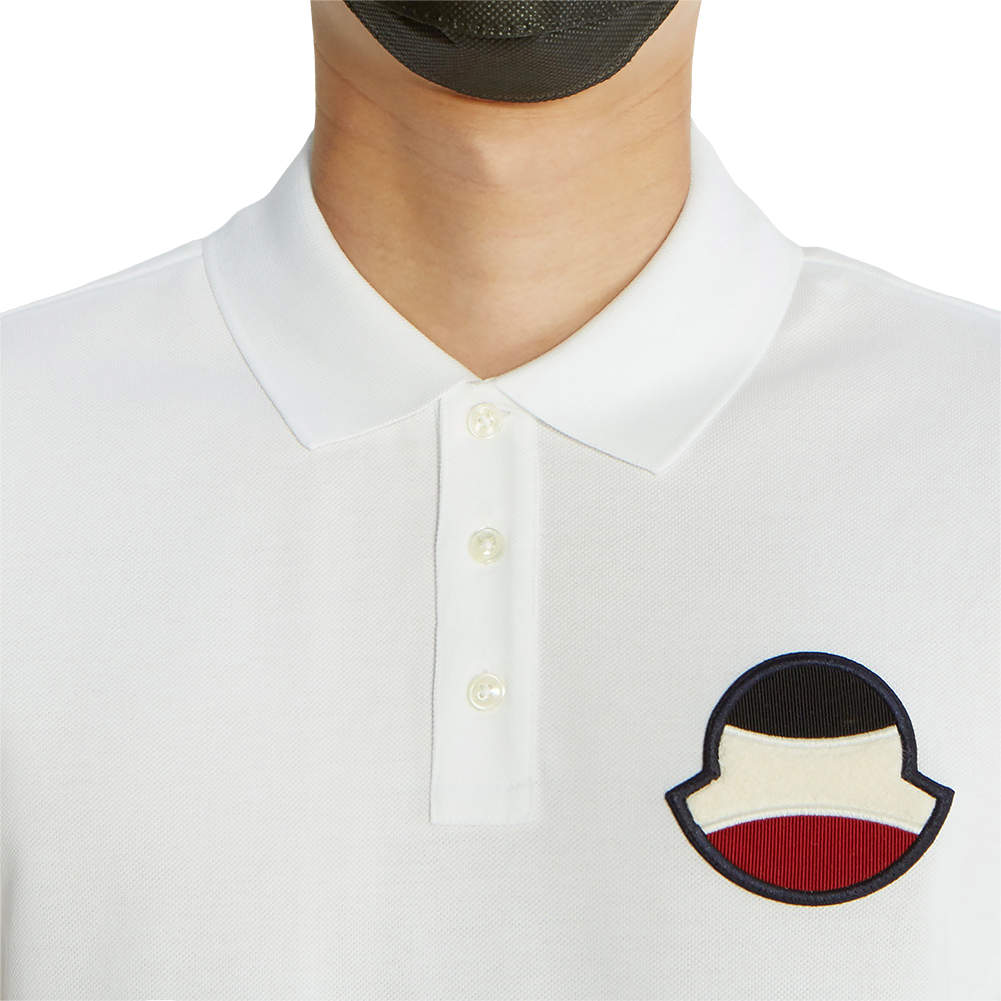 몽클레어(MONCLER) 로고 남자 폴로 반팔티셔츠 8A70400 84556 001