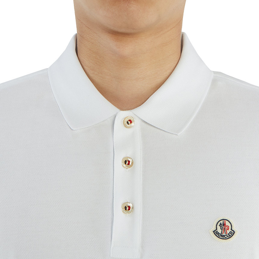 몽클레어(MONCLER) 로고 남자 폴로 반팔티셔츠 8A70700 84556 001
