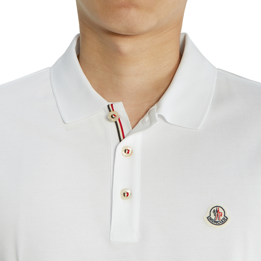 몽클레어(MONCLER) 로고 남자 폴로 반팔티셔츠 8A70700 84556 001