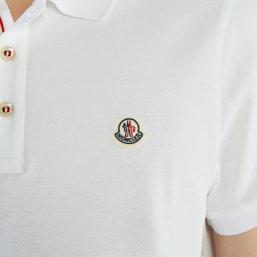 몽클레어(MONCLER) 로고 남자 폴로 반팔티셔츠 8A70700 84556 001