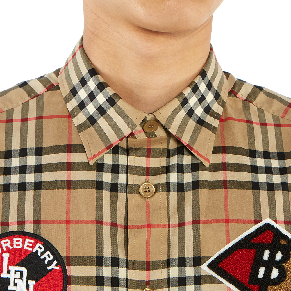 버버리(BURBERRY) 로고 그래픽 빈티지 체크 남자 반팔 셔츠 COMBE 8024531 A7028
