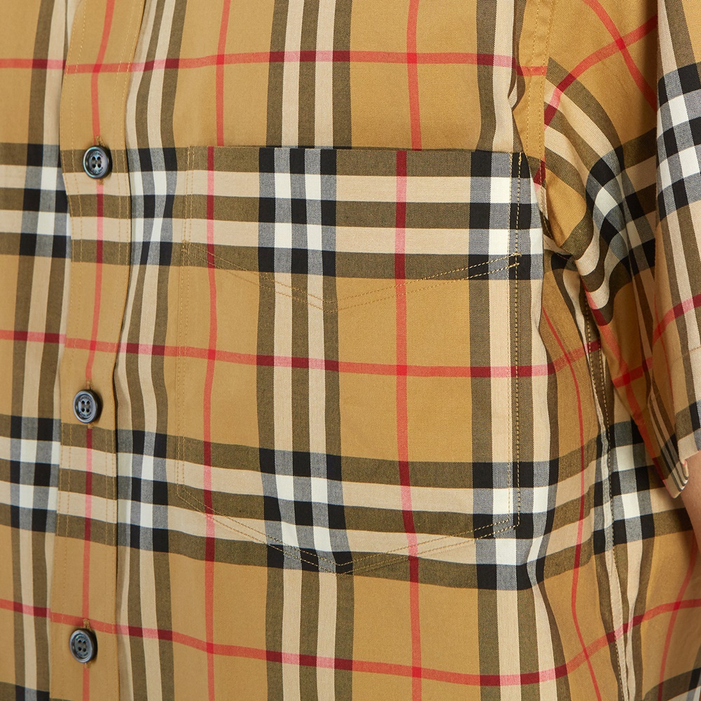 버버리(BURBERRY) 빈티지 체크 남자 반팔 셔츠 JAMESON 8022265 A2219