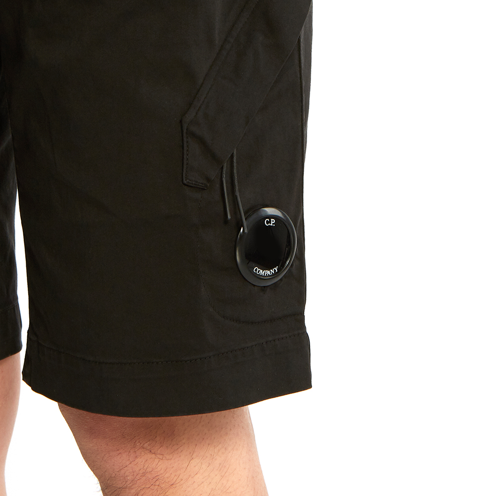 씨피컴퍼니(CP COMPANY) 렌즈 남자 카고 반바지 08CMBE211A 005694G 999