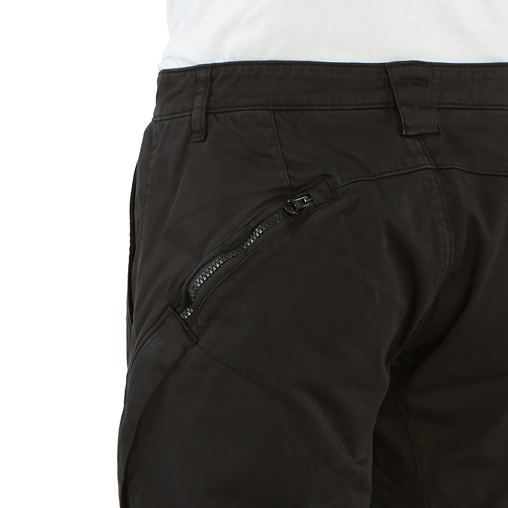 씨피컴퍼니(CP COMPANY) 렌즈 남자 카고 반바지 08CMBE211A 005694G 999