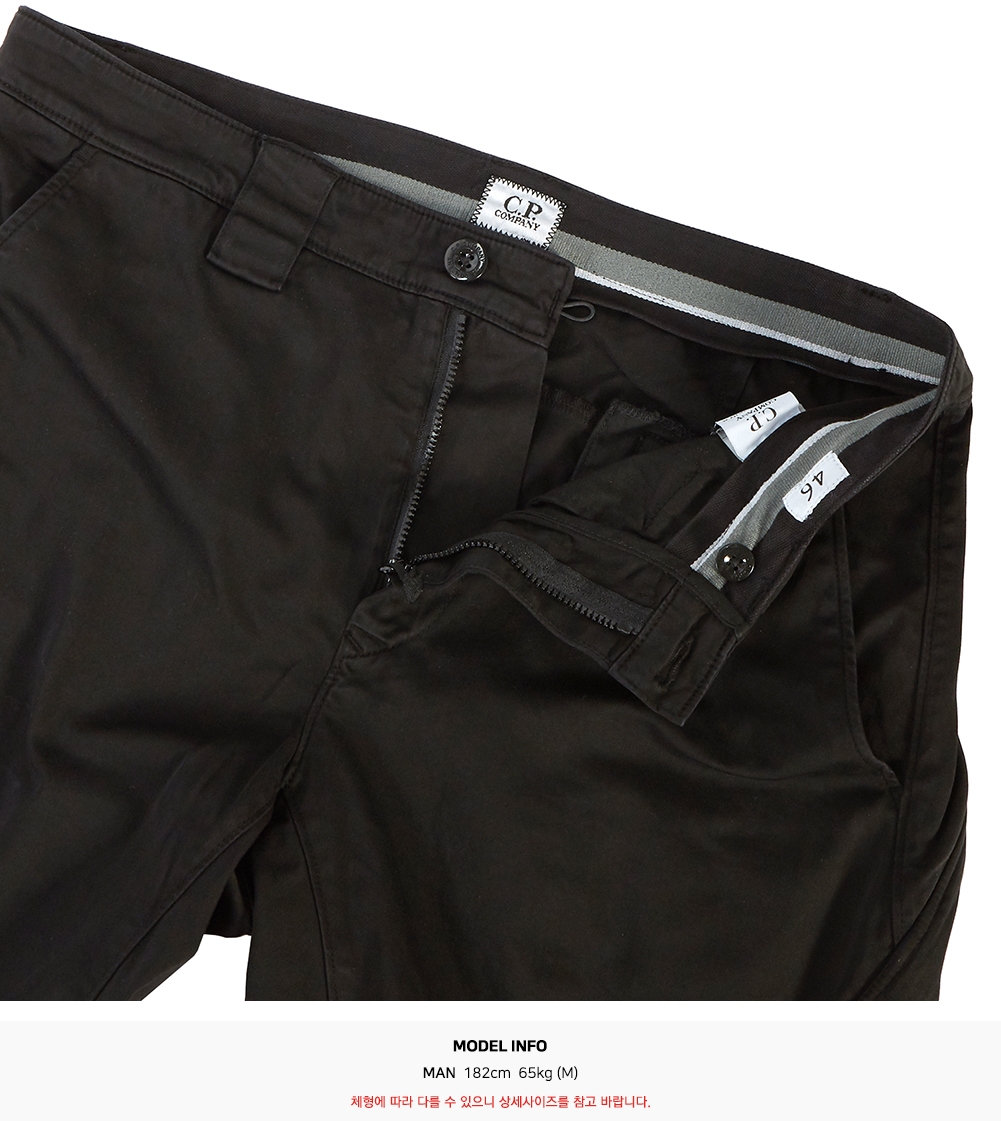 씨피컴퍼니(CP COMPANY) 렌즈 남자 카고 반바지 08CMBE211A 005694G 999