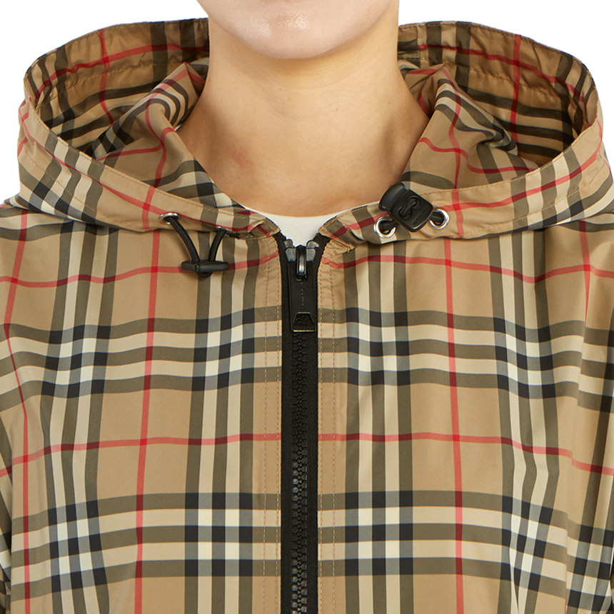 버버리(BURBERRY) 빈티지 체크 리사이클 여자 후드 자켓 EVERTON 8025678 A7028