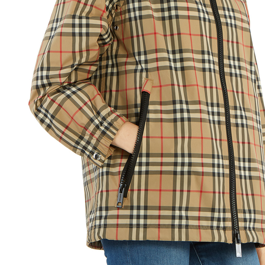 버버리(BURBERRY) 빈티지 체크 리사이클 여자 후드 자켓 EVERTON 8025678 A7028