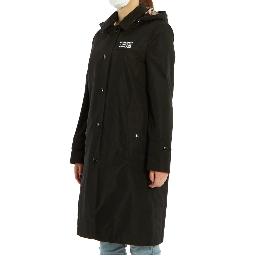 버버리(BURBERRY) 디태처블 후드 쉐이프 메모리 태피터 여자 카 코트 OXCLOSE 8022731 A1189