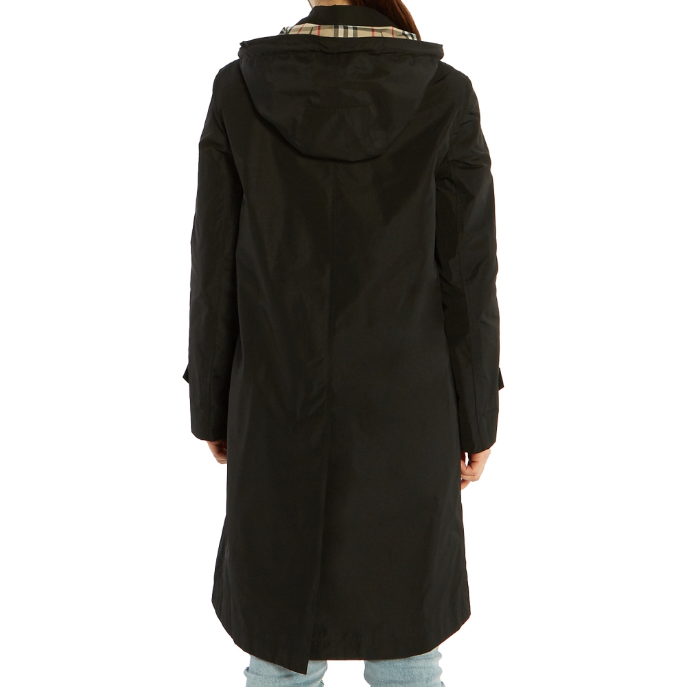 버버리(BURBERRY) 디태처블 후드 쉐이프 메모리 태피터 여자 카 코트 OXCLOSE 8022731 A1189