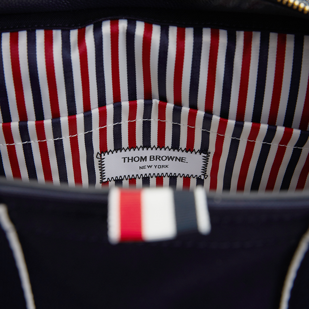 톰브라운(THOM BROWNE) 시그니처 삼선 공용 토트백 MAG170A 05390 415