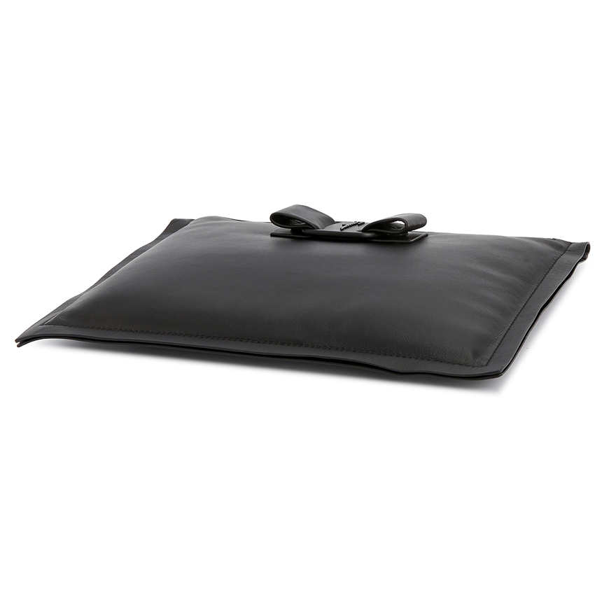 페라가모(FERRAGAMO) 비바 보우 여자 클러치/파우치백 22 0301 NERO 0745861