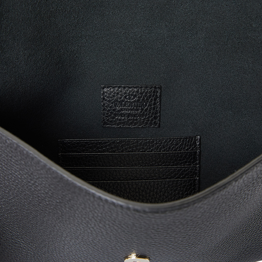발렌티노(VALENTINO) 락스터드 엔벨롭 여자 클러치/파우치백 WW2P0P56VSH 0NO