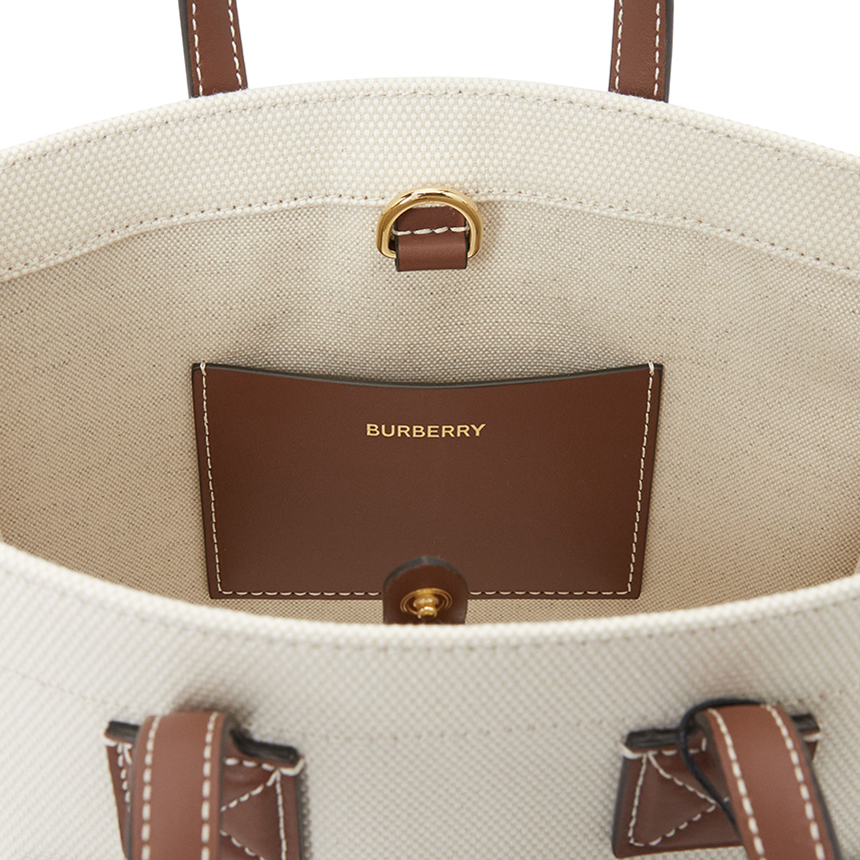버버리(BURBERRY) 미니 투톤 여자 프레야백 MN NEW TOTE 8044143
