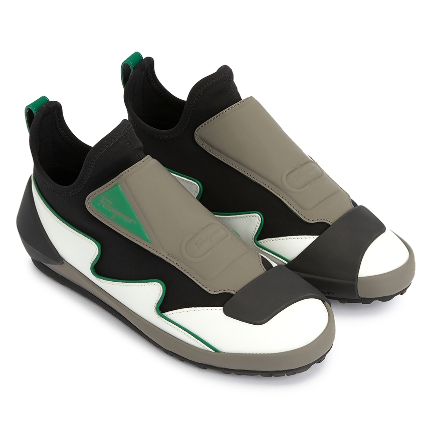페라가모(FERRAGAMO) 간치니 여자 삭스 스니커즈 NILE NERO 0748891